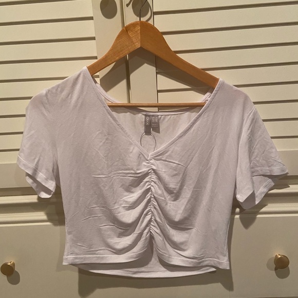 ASOS DESIGN ruched front short sleeve tee - Picture 5 of 7